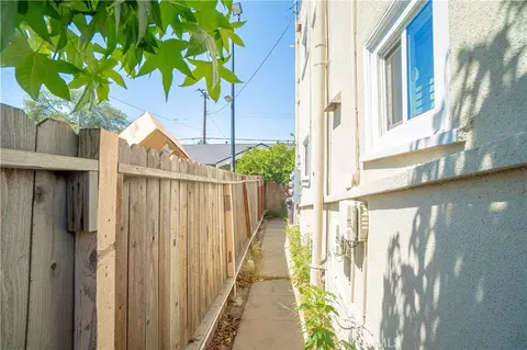 Exterior - 2415 E 7th, Long Beach, CA 90804 photo 4 of 9