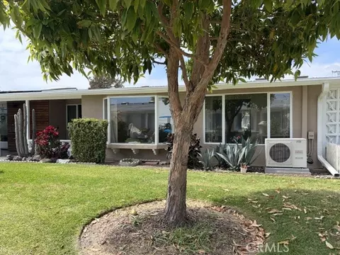 1551 Homewood Rd #113-B, Seal Beach, CA 90740
