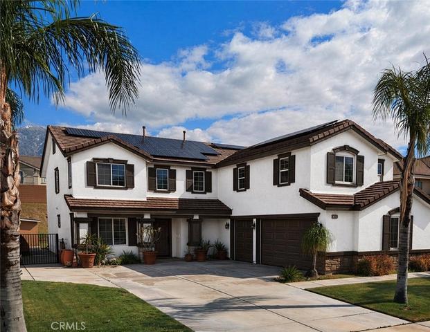 3002 Muir Mtn, San Bernardino, CA 92407