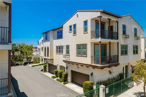 1845 Orizaba Ave #103, Signal Hill, CA 90755