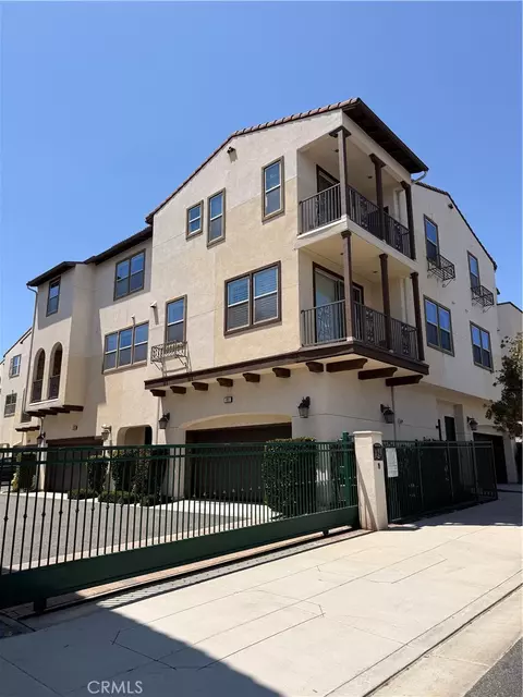 1845 Orizaba Ave #103, Signal Hill, CA 90755