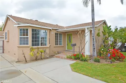 12301 Rives Ave, Downey, CA 90242