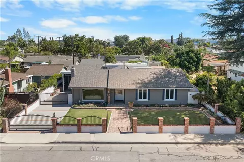 1536 E Commonwealth E, Fullerton, CA 92831