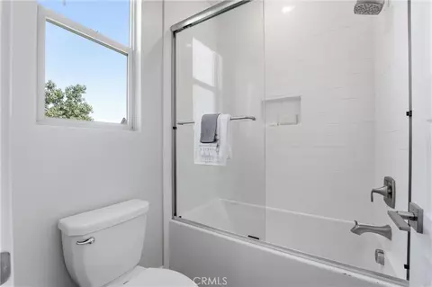 Bath - 182 Scale, Irvine, CA 92618 photo 6 of 6