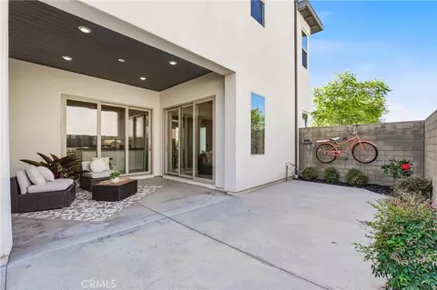 Exterior - 182 Scale, Irvine, CA 92618 photo 8 of 14
