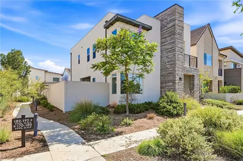 Exterior - 182 Scale, Irvine, CA 92618 photo 3 of 14