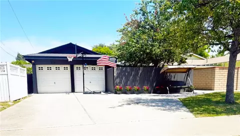 219 S Cambridge, Orange, CA 92866