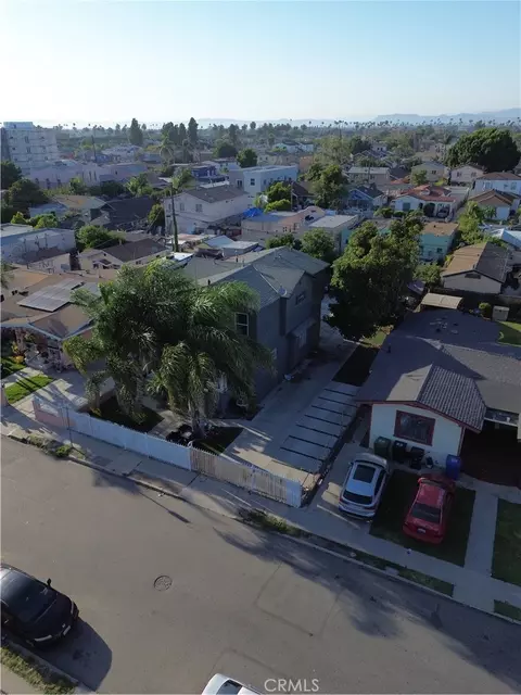 207 W 85th Pl, Los Angeles, CA 90003