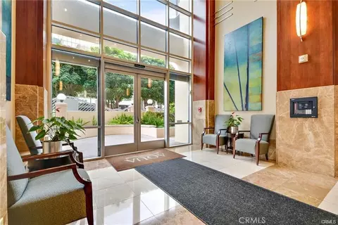 Entry Way - 388 E Ocean Blvd #1412, Long Beach, CA 90802 photo 2 of 2