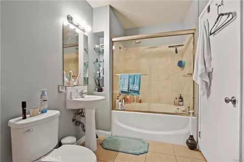 Bath - 388 E Ocean Blvd #1412, Long Beach, CA 90802 photo 1 of 1