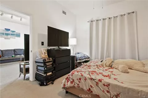 Bedroom - 388 E Ocean Blvd #1412, Long Beach, CA 90802 photo 1 of 2