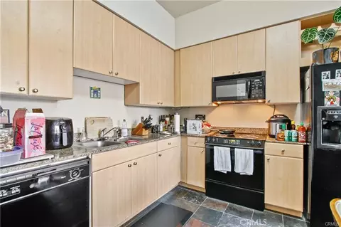 Kitchen - 388 E Ocean Blvd #1412, Long Beach, CA 90802 photo 3 of 3