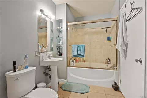 Bath - 388 E Ocean Blvd #1412, Long Beach, CA 90802 photo 1 of 1