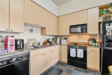 Kitchen - 388 E Ocean Blvd #1412, Long Beach, CA 90802 photo 3 of 3