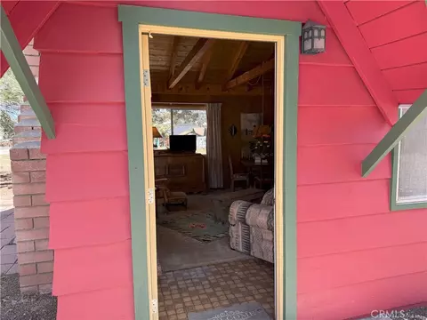Entry Way - 936 Pinon Ln, Big Bear City, CA 92314 photo 1 of 1