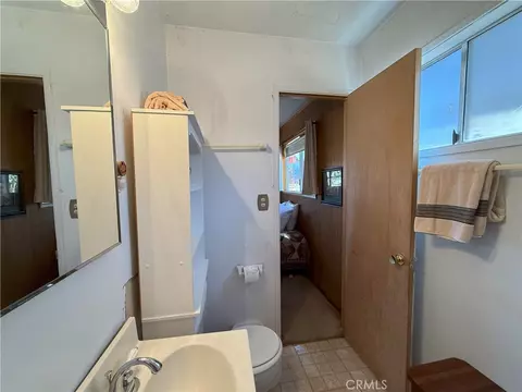 Bath - 936 Pinon Ln, Big Bear City, CA 92314 photo 2 of 2