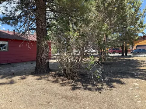 Exterior - 936 Pinon Ln, Big Bear City, CA 92314 photo 7 of 7