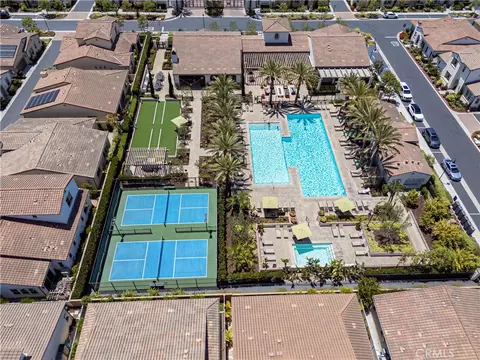 View/Area - 10909 Cielo Ct, Cypress, CA 90720 photo 3 of 5