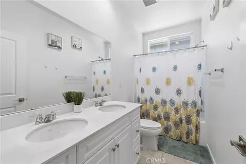 Bath - 10881 Shoals Pl, Stanton, CA 90680 photo 2 of 5