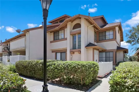 2245 Cheyenne Way #52, Fullerton, CA 92833