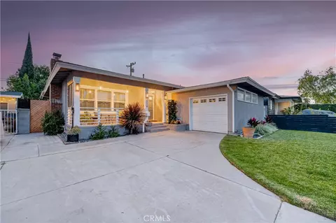 2719 Nipomo Ave, Long Beach, CA 90815