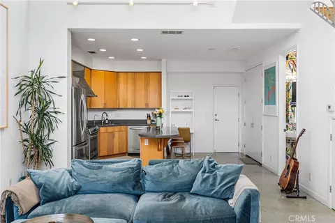 Other - 637 E 4th #B, Long Beach, CA 90802 photo 4 of 32