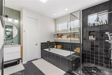 Other - 637 E 4th #B, Long Beach, CA 90802 photo 18 of 32