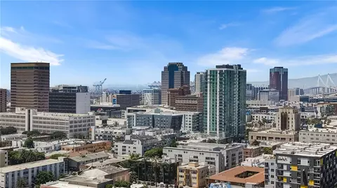 View/Area - 637 E 4th #B, Long Beach, CA 90802 photo 8 of 14