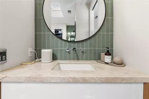 Other - 637 E 4th #B, Long Beach, CA 90802 photo 21 of 32