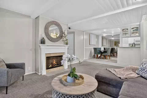 21372 Brookhurst #226, Huntington Beach, CA 92646