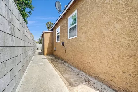 Exterior - 1065 E 19th, Long Beach, CA 90806 photo 5 of 5