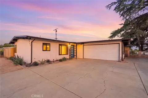 5923 N Edenfield, Azusa, CA 91702