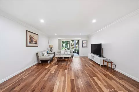 406 Orange Blossom, Irvine, CA 92618