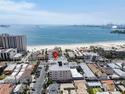 1635 E Ocean #C4, Long Beach, CA 90802