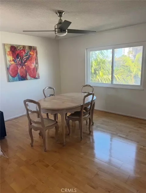 Dining - 1635 E Ocean #C4, Long Beach, CA 90802 photo 4 of 5
