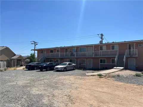 15535 Broken Bow Rd, Apple Valley, CA 92307