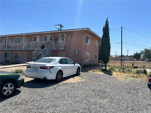 15535 Broken Bow Rd, Apple Valley, CA 92307 photo 4