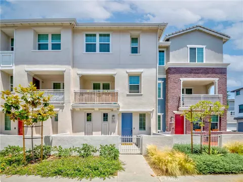 6926 Cottonwood Ln, Buena Park, CA 90621