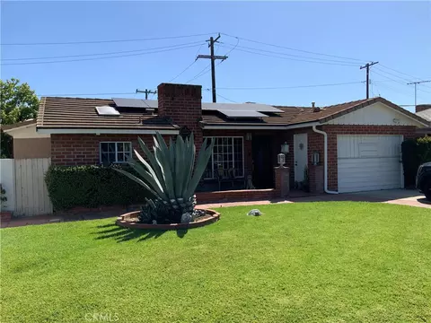 8708 Cherokee, Downey, CA 90241