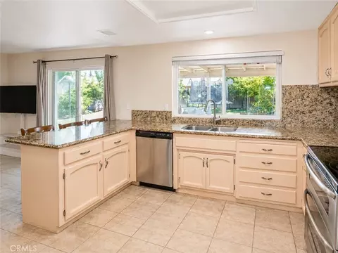 Kitchen - 4100 Ahwahnee Ct, Modesto, CA 95356 photo 2 of 4