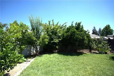 Exterior - 4100 Ahwahnee Ct, Modesto, CA 95356 photo 6 of 10