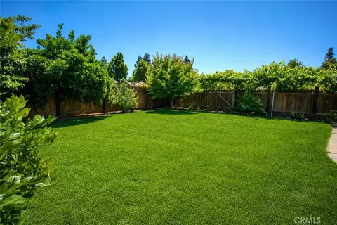 Exterior - 4100 Ahwahnee Ct, Modesto, CA 95356 photo 4 of 10