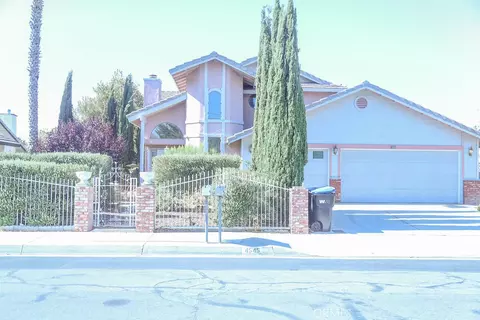 4545 W Avenue L10, Lancaster, CA 93536