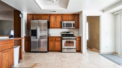 Kitchen - 18570 Halter Ln, Riverside, CA 92504 photo 1 of 3