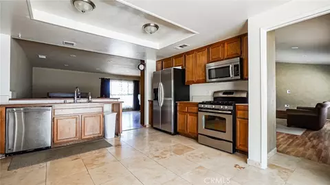 Kitchen - 18570 Halter Ln, Riverside, CA 92504 photo 2 of 3