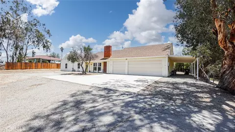 Exterior - 18570 Halter Ln, Riverside, CA 92504 photo 3 of 22
