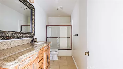 Bath - 18570 Halter Ln, Riverside, CA 92504 photo 8 of 8