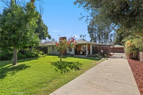 8905 Arrington Ave, Downey, CA 90240