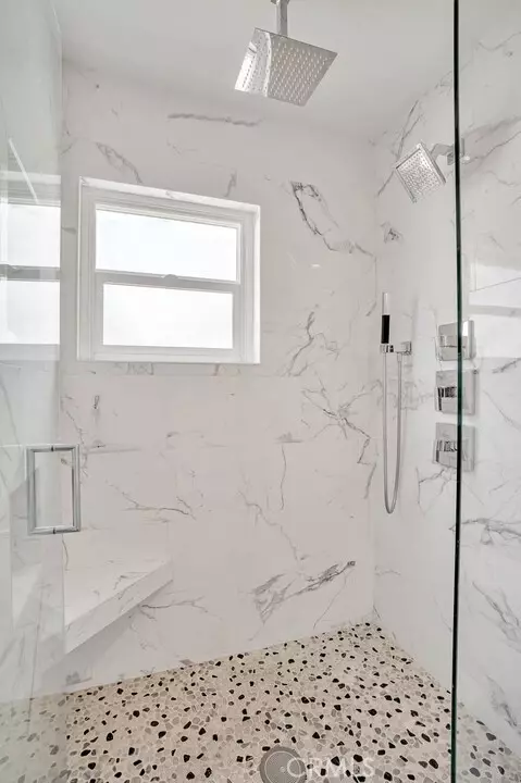 Bath - 8060 Lemon, La Mesa, CA 91941 photo 5 of 8