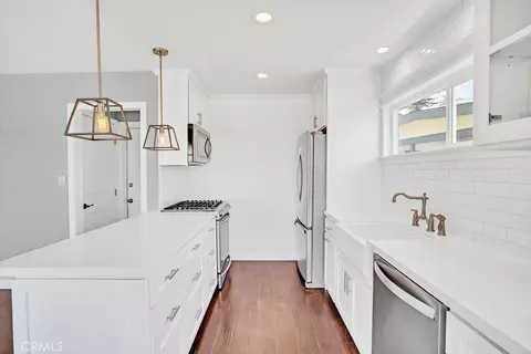 Kitchen - 8060 Lemon, La Mesa, CA 91941 photo 2 of 3